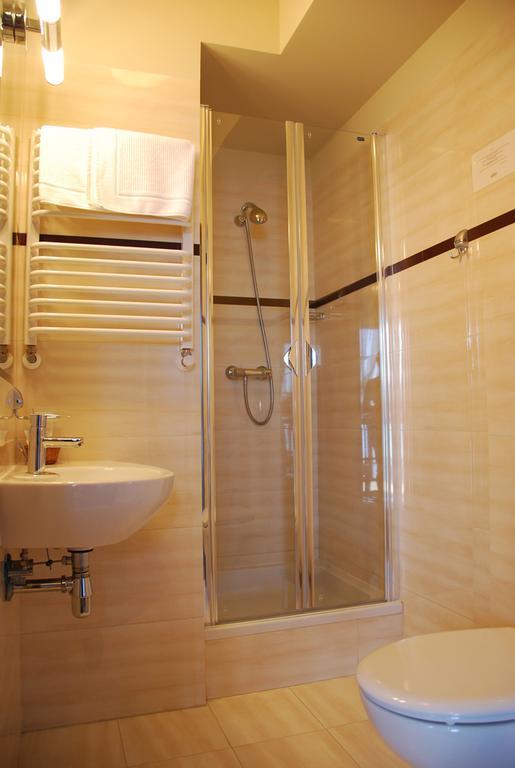 Hotel Sloneczny Brzeg Бискупиец Стая снимка