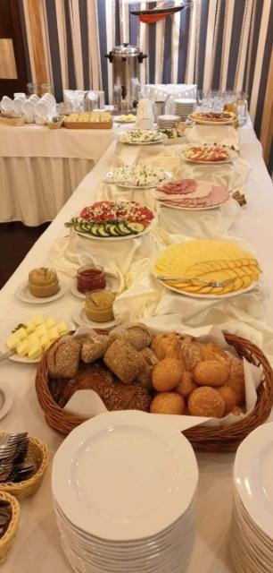 Hotel Sloneczny Brzeg Бискупиец Екстериор снимка
